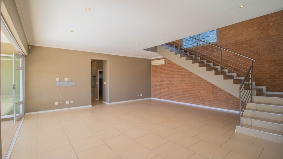 To Let 3 Bedroom Property for Rent in Thorn Valley Estate Gauteng