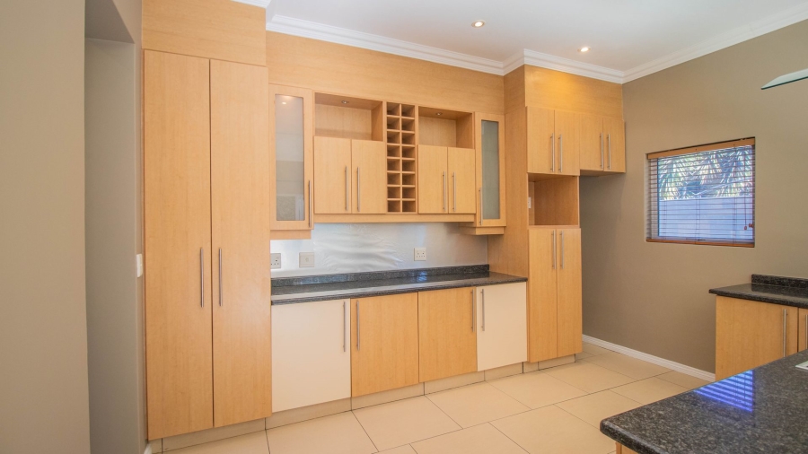 To Let 3 Bedroom Property for Rent in Thorn Valley Estate Gauteng