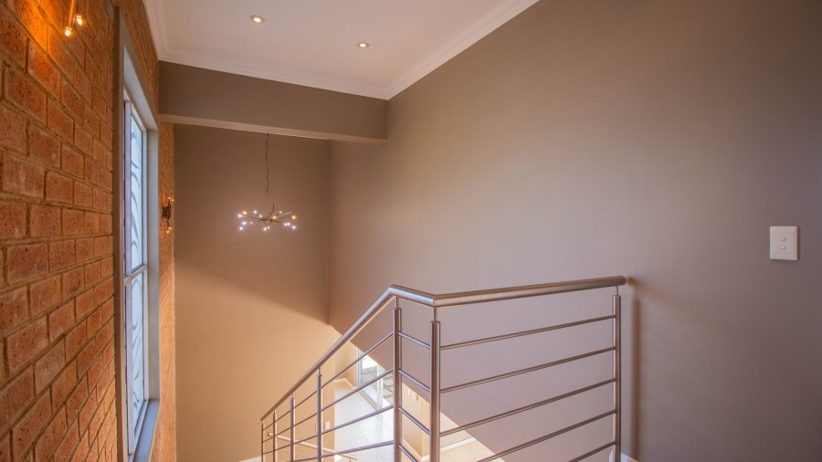 To Let 3 Bedroom Property for Rent in Thorn Valley Estate Gauteng