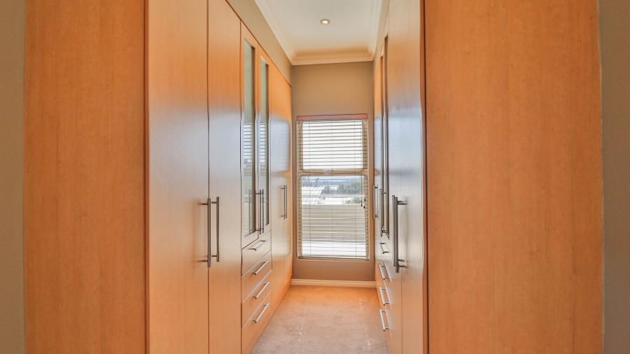 To Let 3 Bedroom Property for Rent in Thorn Valley Estate Gauteng