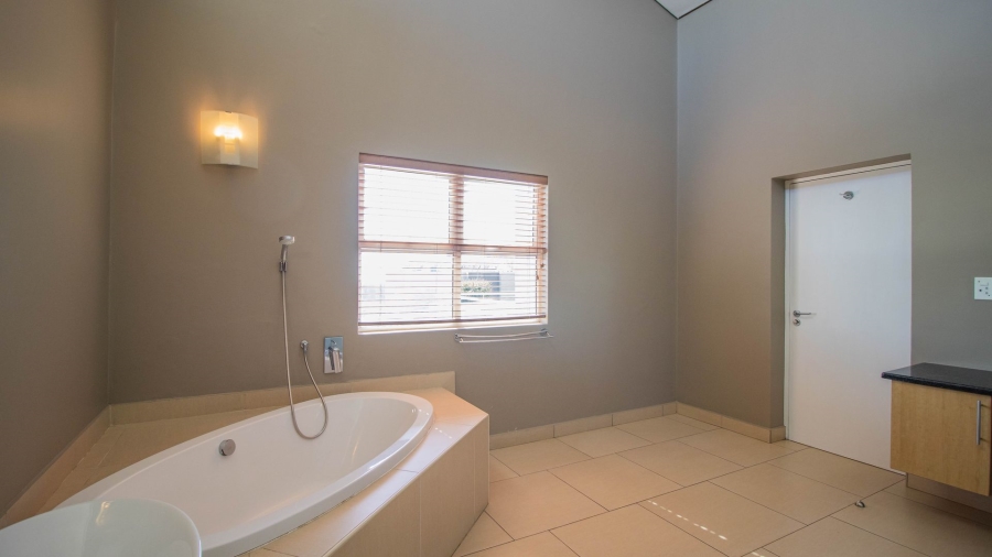 To Let 3 Bedroom Property for Rent in Thorn Valley Estate Gauteng