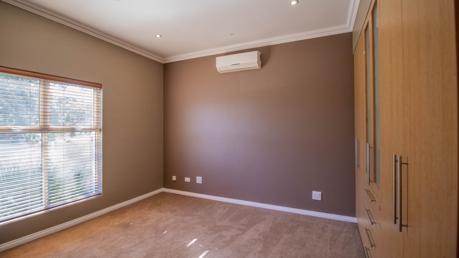 To Let 3 Bedroom Property for Rent in Thorn Valley Estate Gauteng