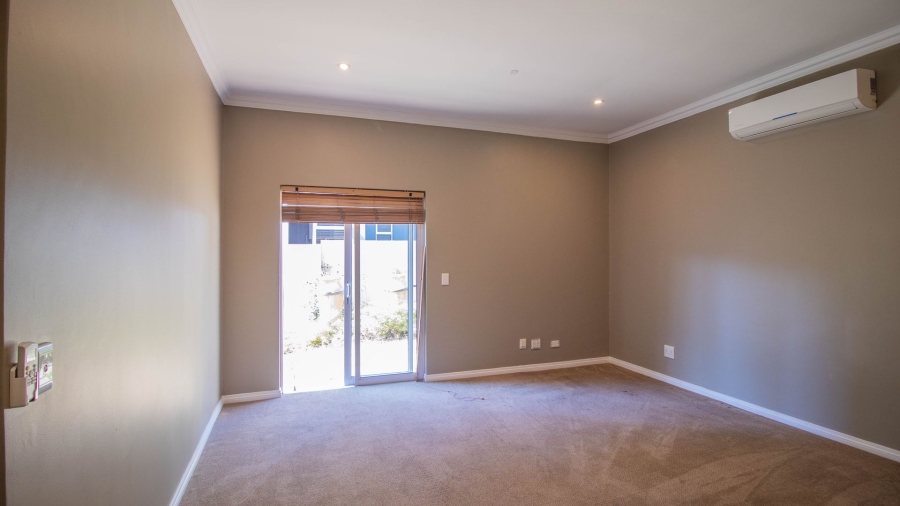 To Let 3 Bedroom Property for Rent in Thorn Valley Estate Gauteng