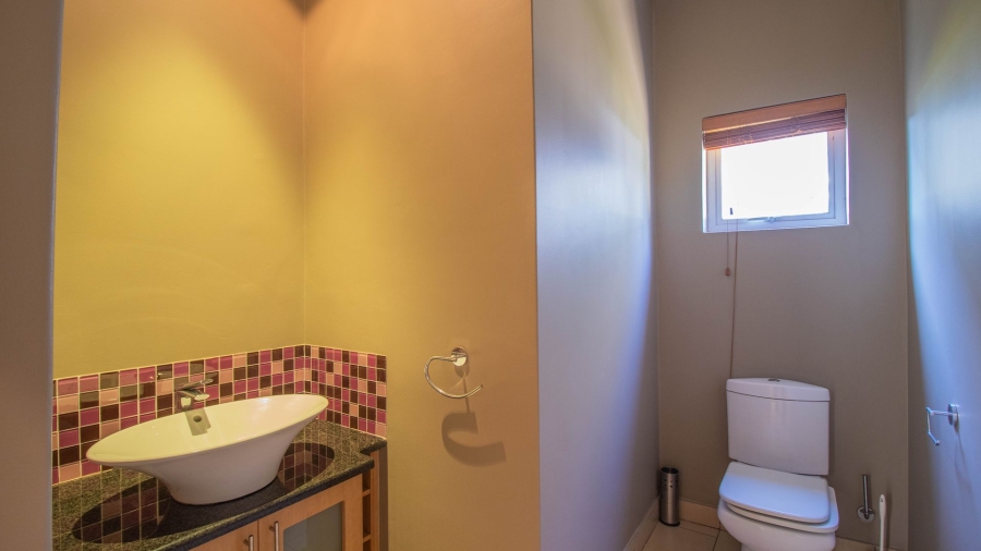 To Let 3 Bedroom Property for Rent in Thorn Valley Estate Gauteng