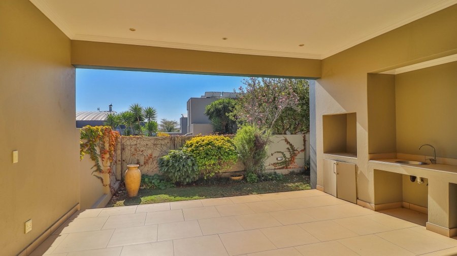 To Let 3 Bedroom Property for Rent in Thorn Valley Estate Gauteng