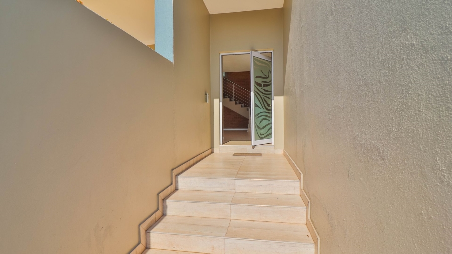 To Let 3 Bedroom Property for Rent in Thorn Valley Estate Gauteng