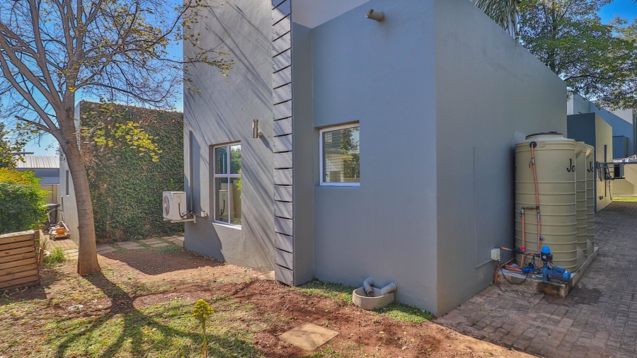 To Let 3 Bedroom Property for Rent in Thorn Valley Estate Gauteng