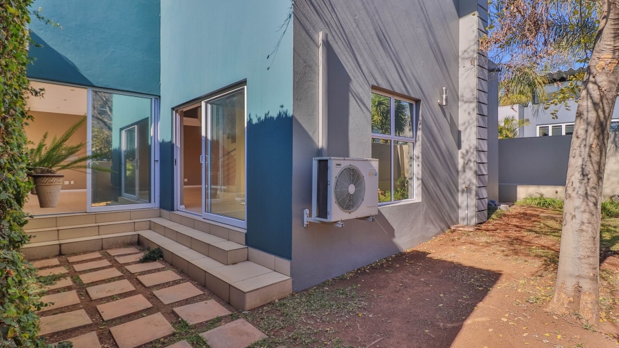 To Let 3 Bedroom Property for Rent in Thorn Valley Estate Gauteng