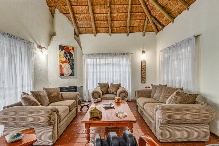 6 Bedroom Property for Sale in Lanseria Gauteng