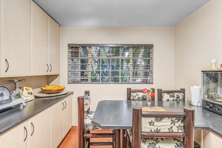 6 Bedroom Property for Sale in Lanseria Gauteng