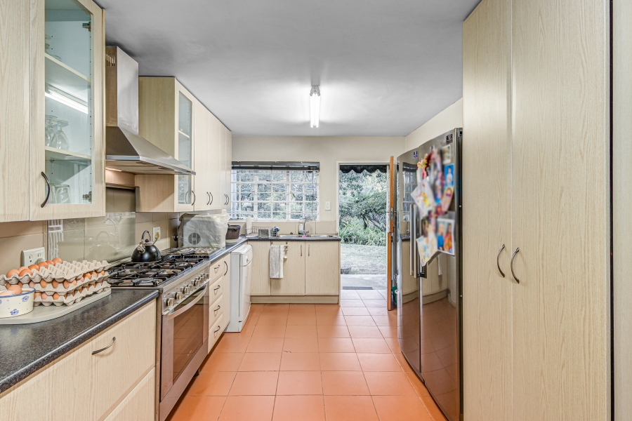 6 Bedroom Property for Sale in Lanseria Gauteng