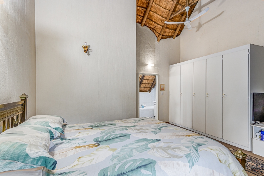 6 Bedroom Property for Sale in Lanseria Gauteng