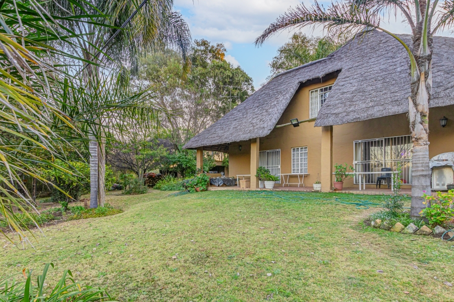 6 Bedroom Property for Sale in Lanseria Gauteng