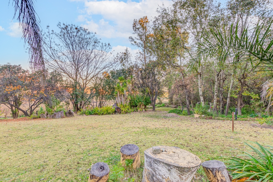 6 Bedroom Property for Sale in Lanseria Gauteng