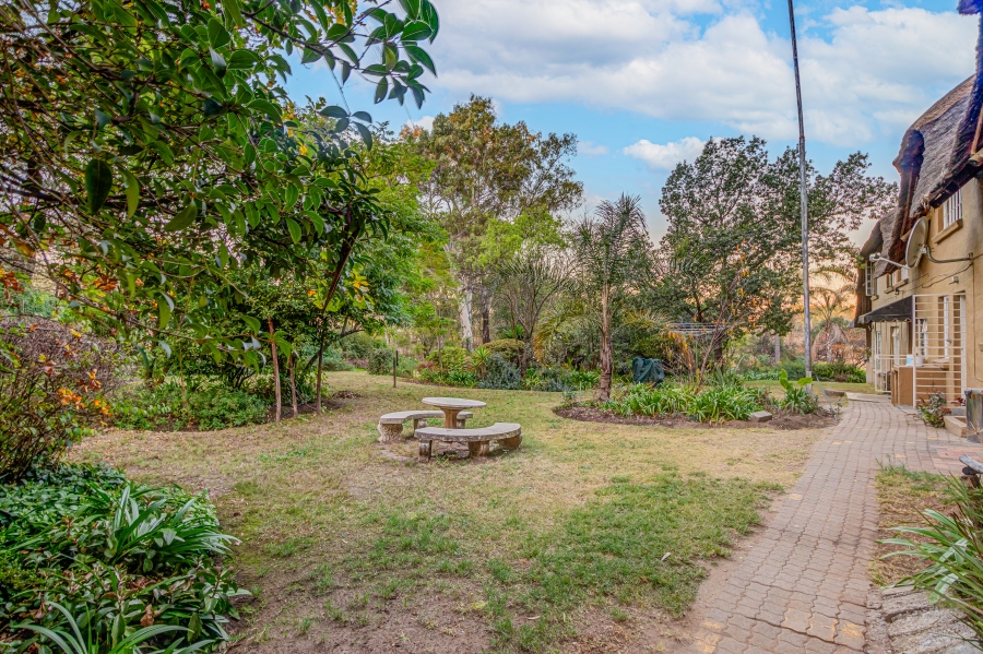 6 Bedroom Property for Sale in Lanseria Gauteng