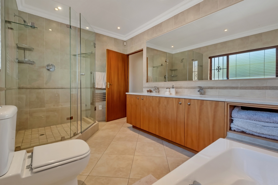 5 Bedroom Property for Sale in Bryanston East Gauteng