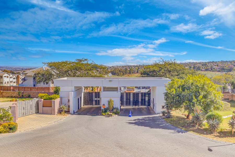 To Let 3 Bedroom Property for Rent in Kyalami Hills Gauteng