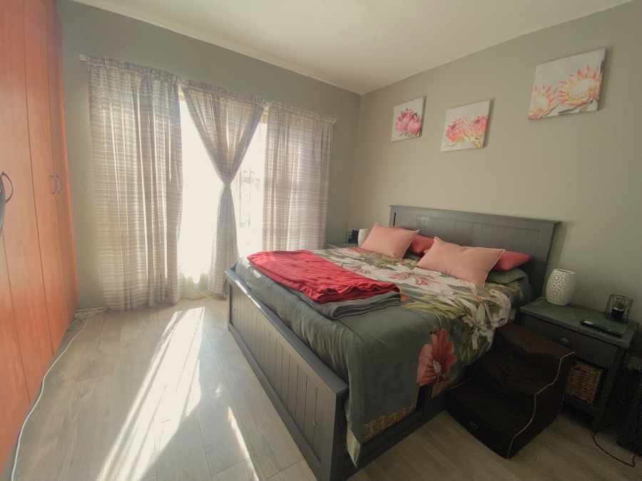 3 Bedroom Property for Sale in Sugar Bush Estate Gauteng