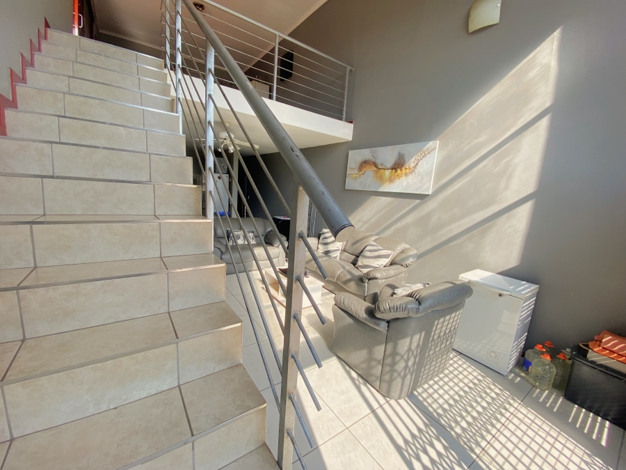 3 Bedroom Property for Sale in Sugar Bush Estate Gauteng