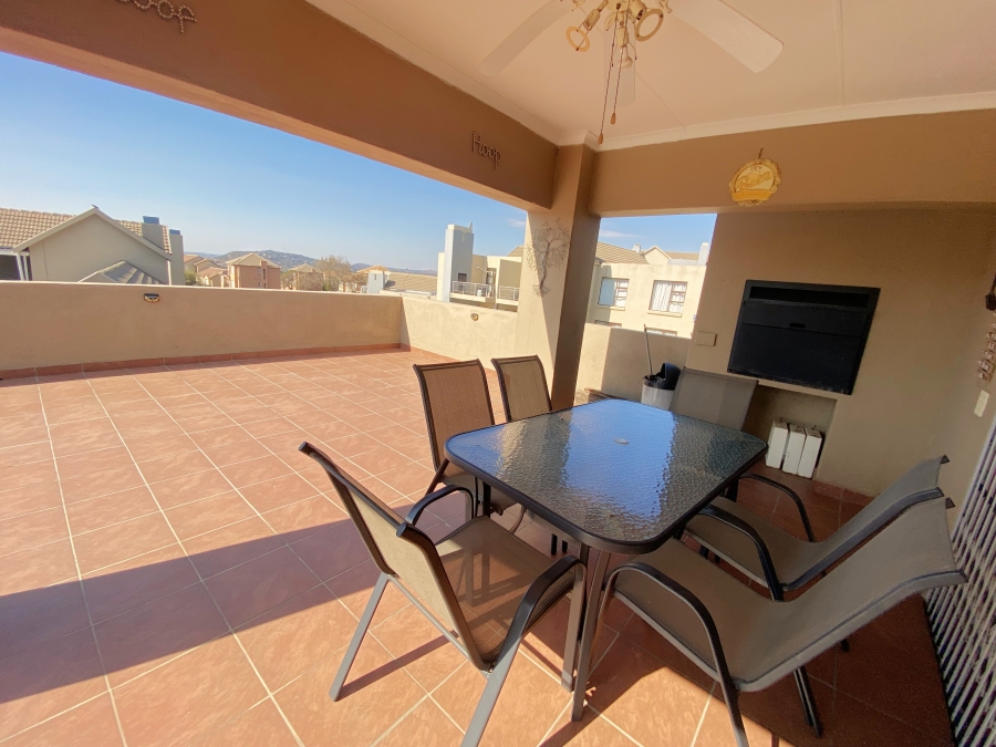 3 Bedroom Property for Sale in Sugar Bush Estate Gauteng