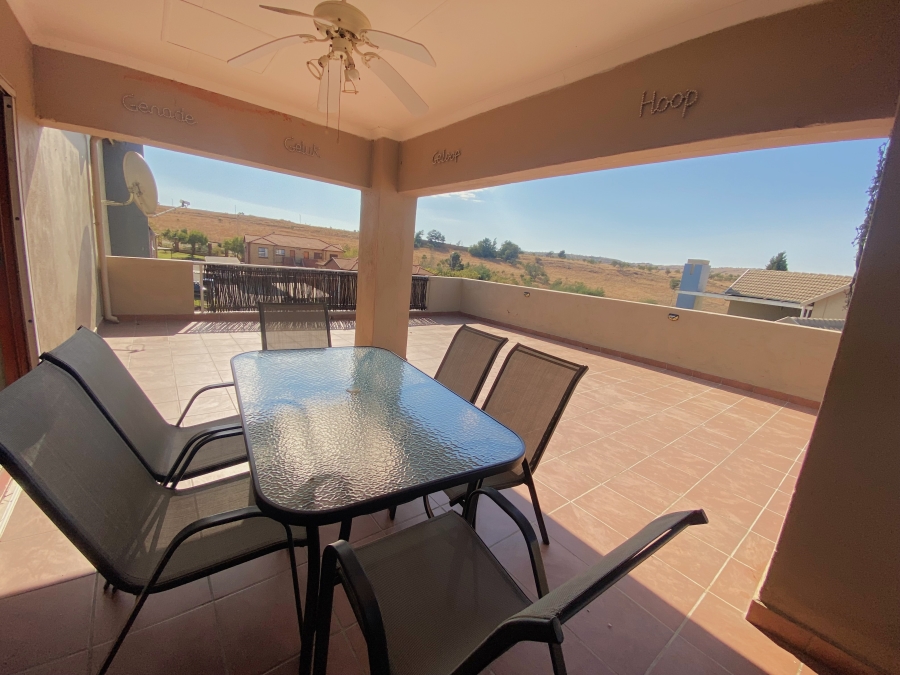 3 Bedroom Property for Sale in Sugar Bush Estate Gauteng