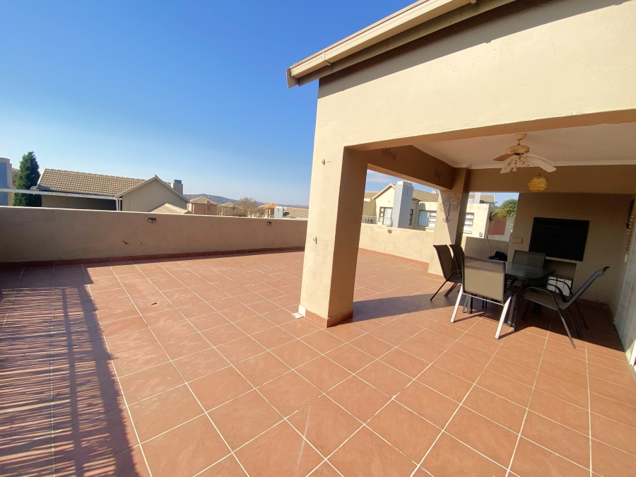 3 Bedroom Property for Sale in Sugar Bush Estate Gauteng