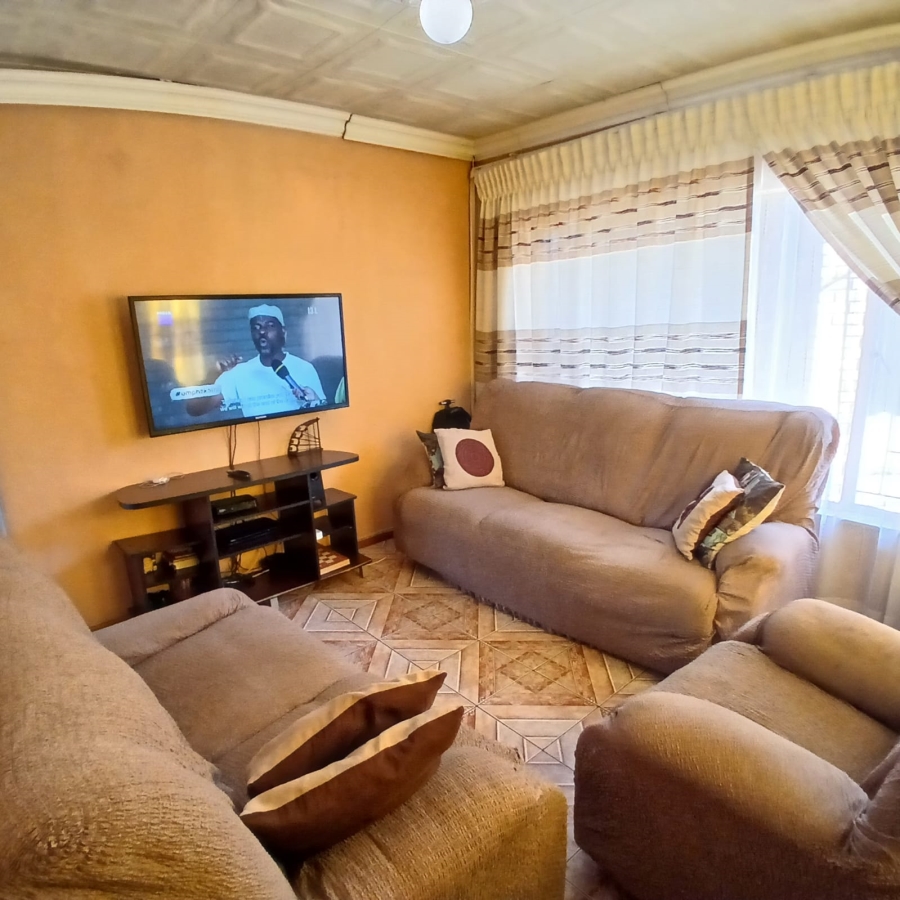 2 Bedroom Property for Sale in Vosloorus Ext 2 Gauteng