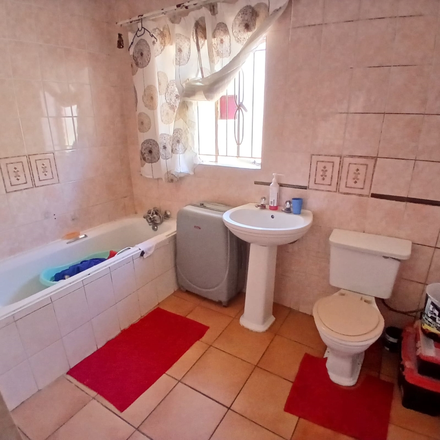 2 Bedroom Property for Sale in Vosloorus Ext 2 Gauteng