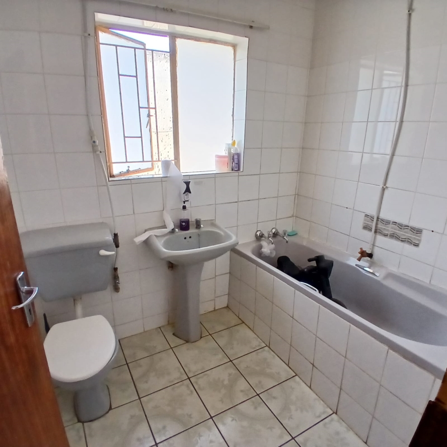 2 Bedroom Property for Sale in Vosloorus Ext 2 Gauteng
