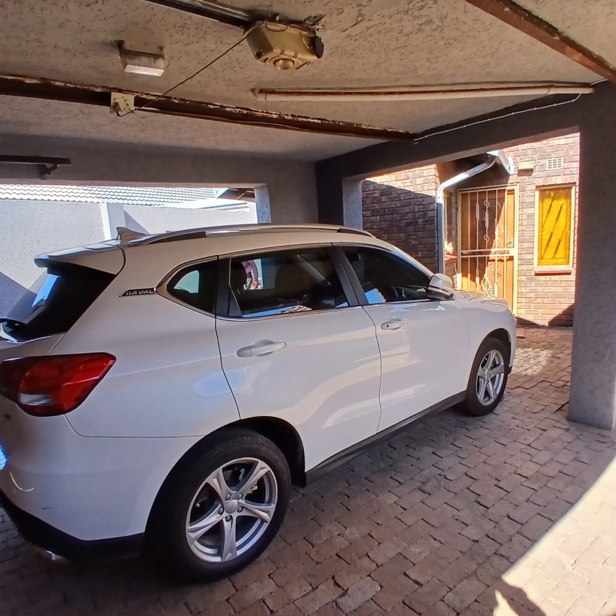 2 Bedroom Property for Sale in Vosloorus Ext 2 Gauteng