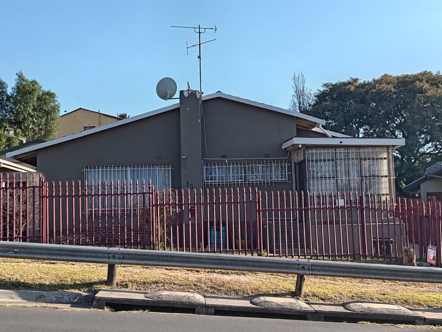 3 Bedroom Property for Sale in Lindhaven Gauteng