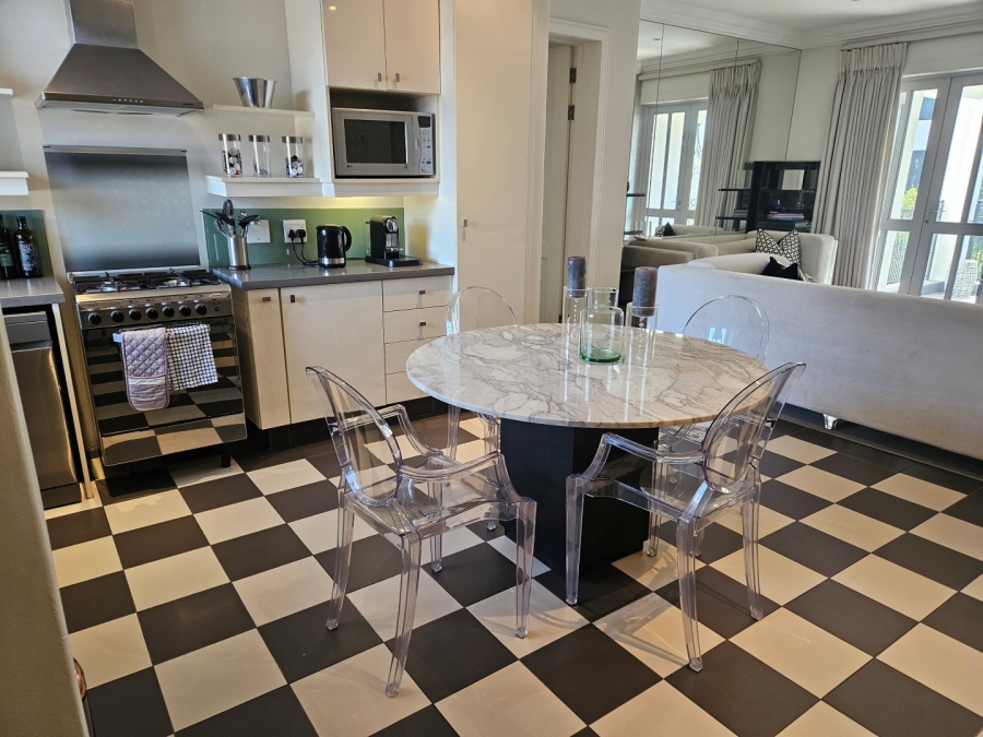 To Let 2 Bedroom Property for Rent in Dunkeld Gauteng