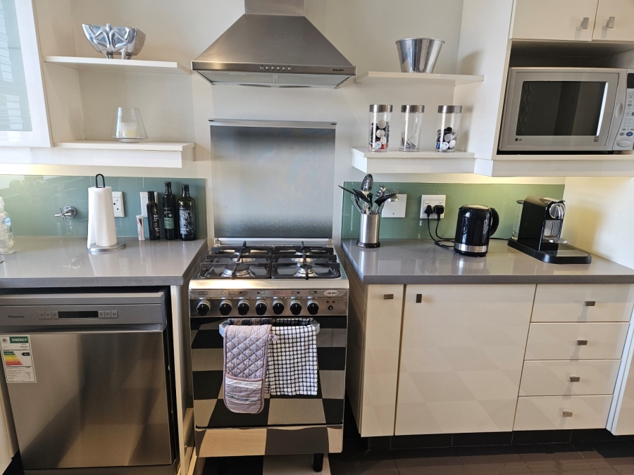 To Let 2 Bedroom Property for Rent in Dunkeld Gauteng