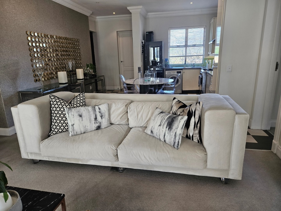 To Let 2 Bedroom Property for Rent in Dunkeld Gauteng