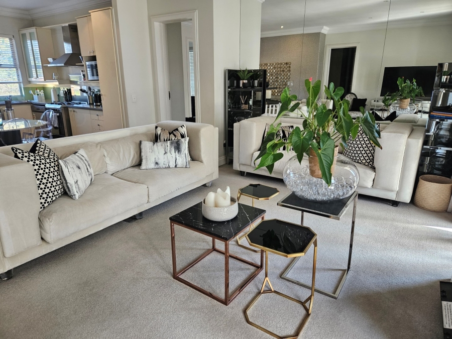 To Let 2 Bedroom Property for Rent in Dunkeld Gauteng