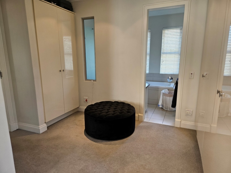 To Let 2 Bedroom Property for Rent in Dunkeld Gauteng