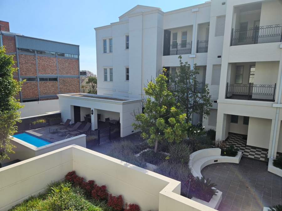 To Let 2 Bedroom Property for Rent in Dunkeld Gauteng