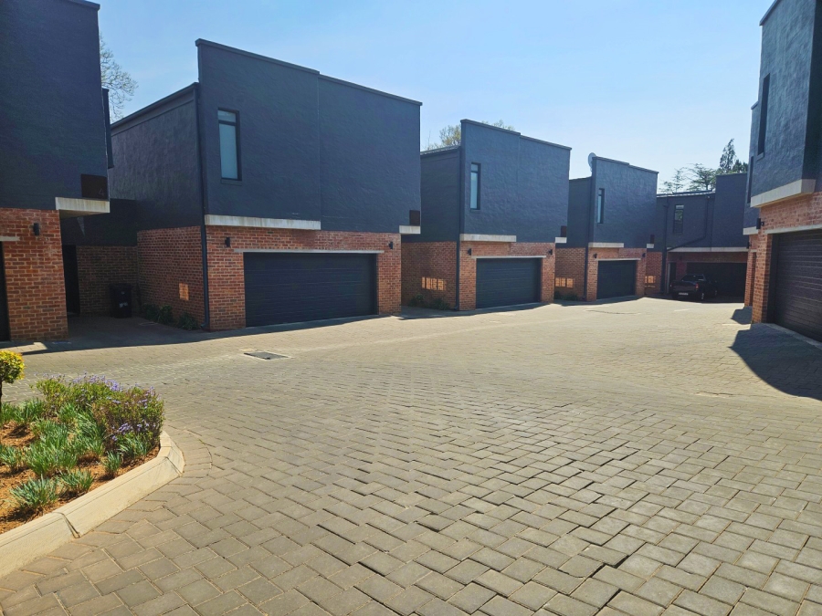 To Let 1 Bedroom Property for Rent in Hyde Park Gauteng