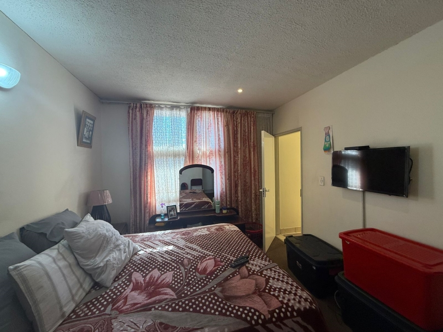 2 Bedroom Property for Sale in Glenanda Gauteng