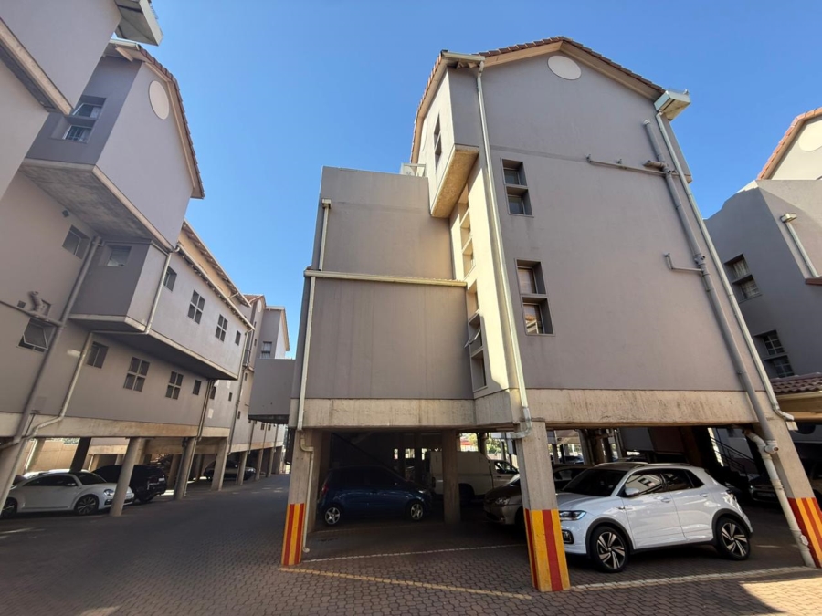 2 Bedroom Property for Sale in Glenanda Gauteng