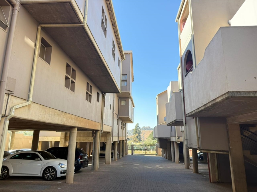 2 Bedroom Property for Sale in Glenanda Gauteng
