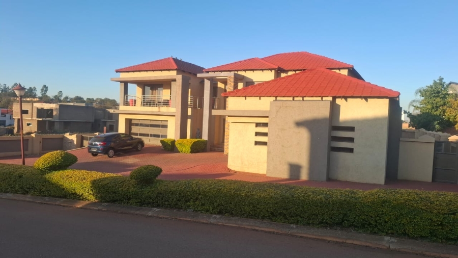 5 Bedroom Property for Sale in Magaliesberg Country Estate Gauteng