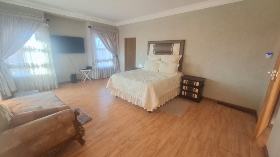 5 Bedroom Property for Sale in Magaliesberg Country Estate Gauteng