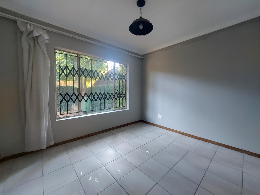 2 Bedroom Property for Sale in Die Wilgers Gauteng