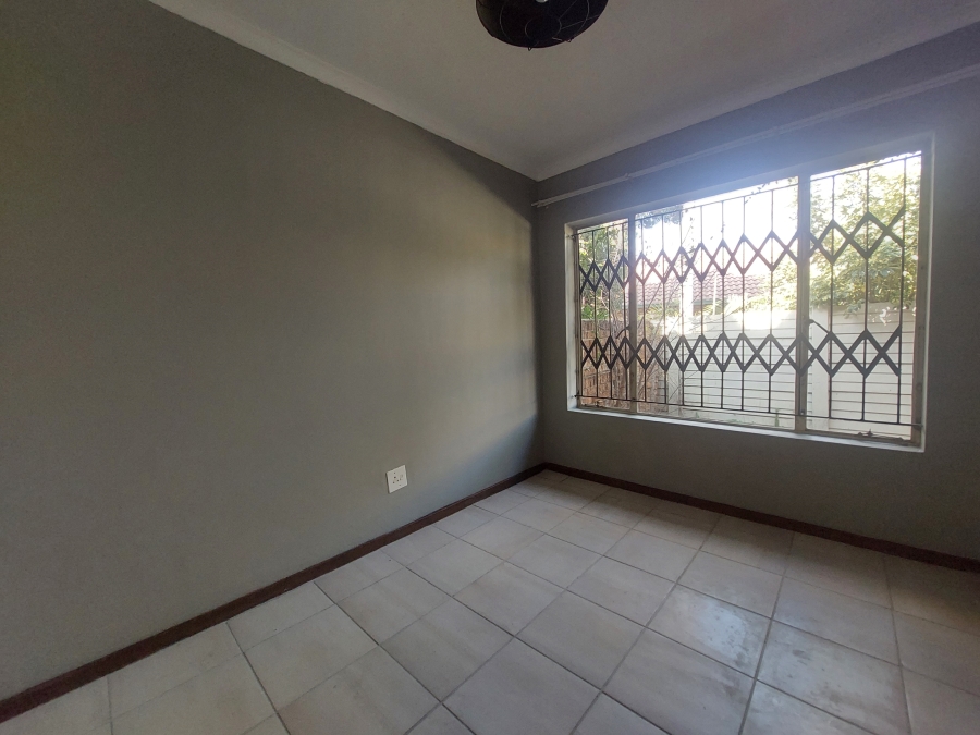 2 Bedroom Property for Sale in Die Wilgers Gauteng