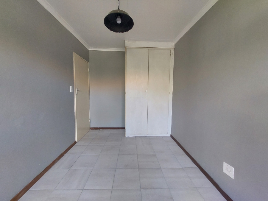 2 Bedroom Property for Sale in Die Wilgers Gauteng
