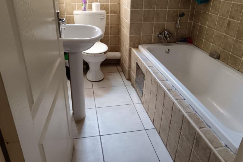 3 Bedroom Property for Sale in Meredale Gauteng