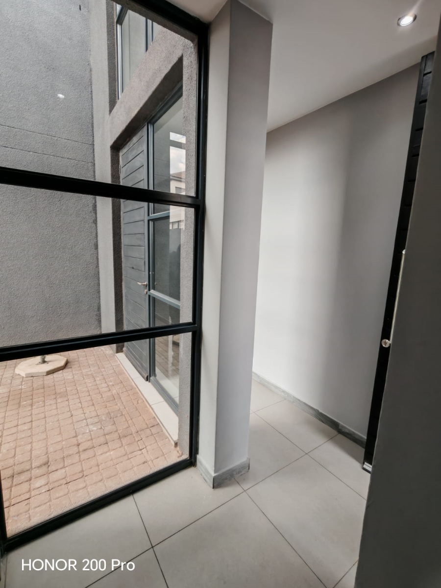 To Let 3 Bedroom Property for Rent in Raslouw Gauteng