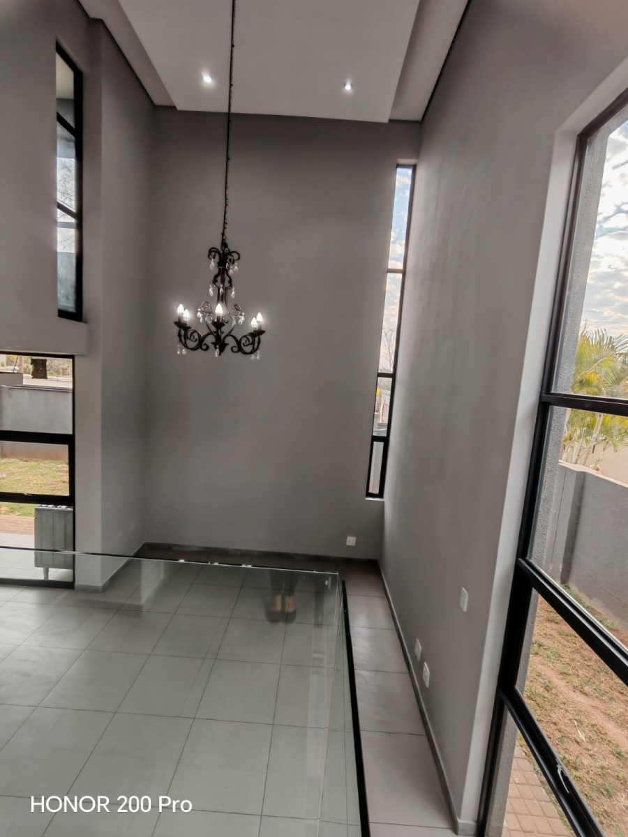 To Let 3 Bedroom Property for Rent in Raslouw Gauteng