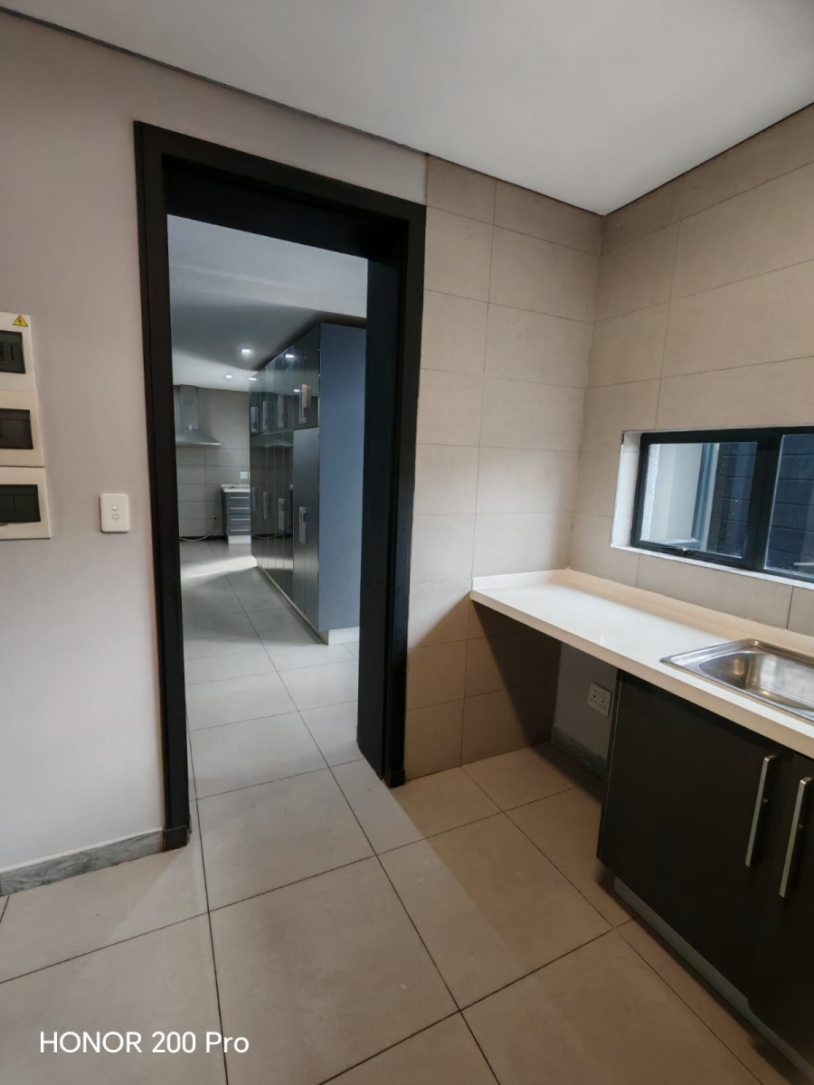 To Let 3 Bedroom Property for Rent in Raslouw Gauteng